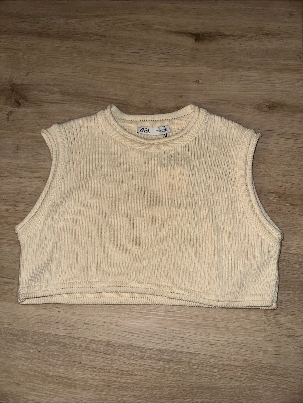 Zara Ribbed Cropped Tank in Light Cream NWT